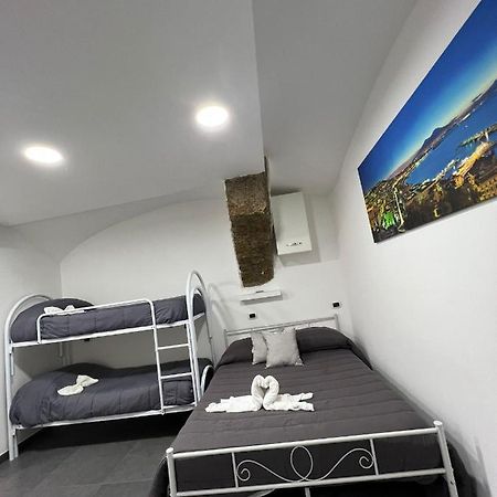 House Della Grotta Apartment เนเปิลส์ ภายนอก รูปภาพ