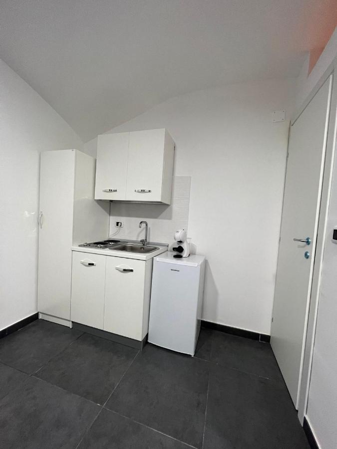House Della Grotta Apartment เนเปิลส์ ภายนอก รูปภาพ
