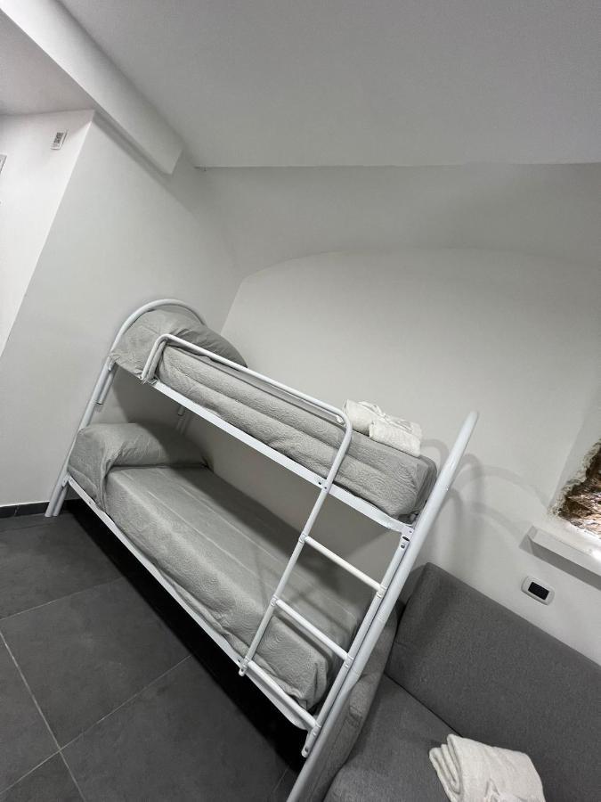 House Della Grotta Apartment เนเปิลส์ ภายนอก รูปภาพ