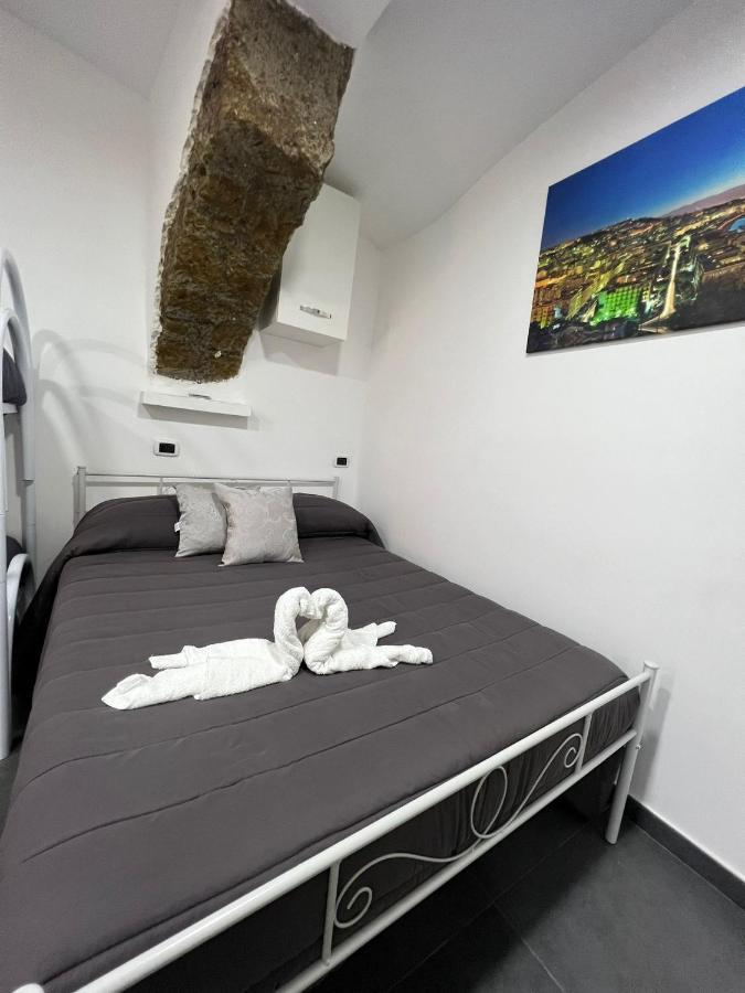 House Della Grotta Apartment เนเปิลส์ ภายนอก รูปภาพ