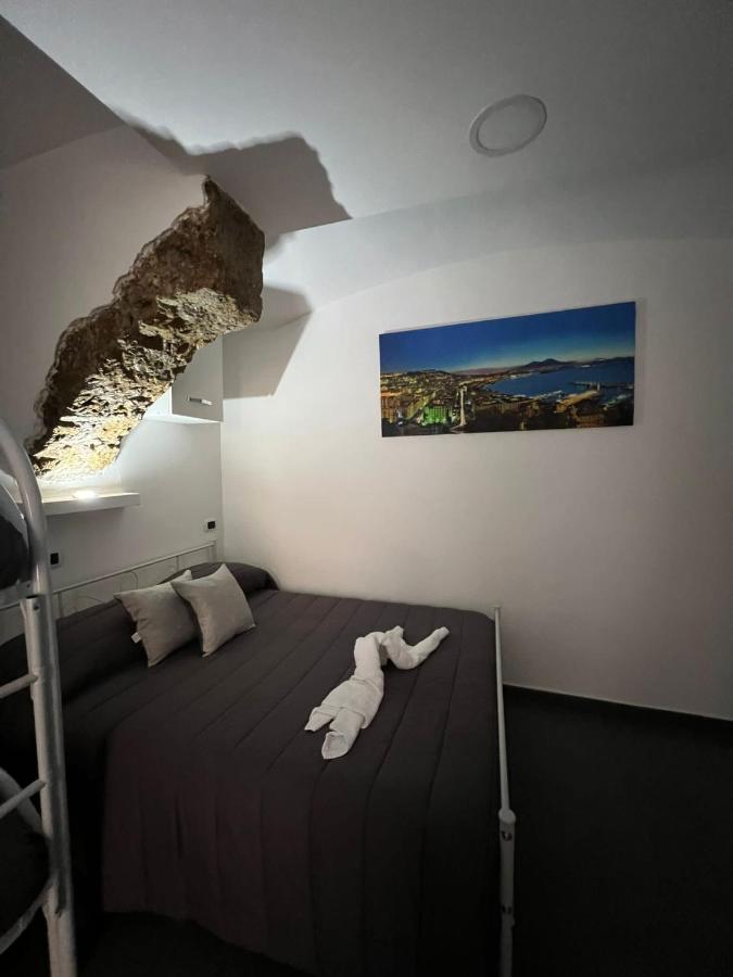 House Della Grotta Apartment เนเปิลส์ ภายนอก รูปภาพ