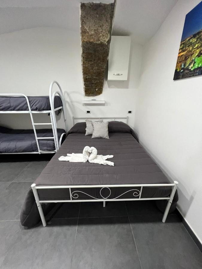 House Della Grotta Apartment เนเปิลส์ ภายนอก รูปภาพ